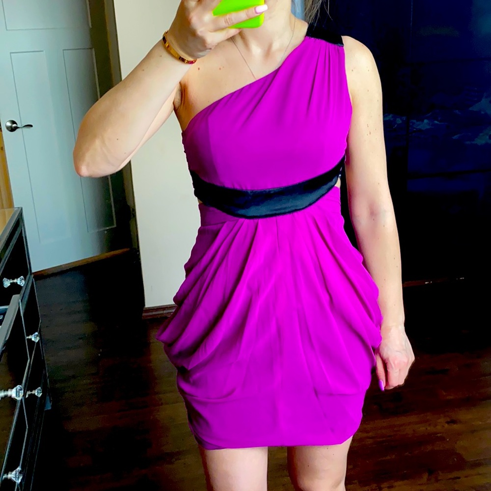 One should dress